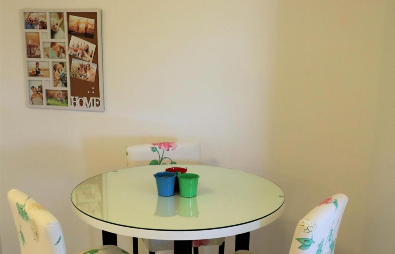 Red Cozy Stay Lemesós Eksteriør bilde